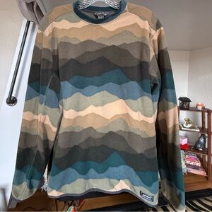 Eddie Bauer Green and Tan Mountain Fleece Crewneck Sweatshirt